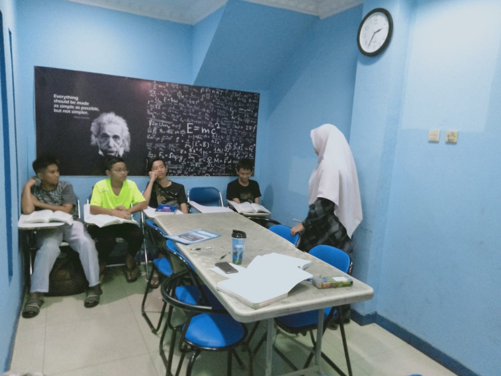 Informasi Layanan Kejar Paket C Terbaik Pengasinan Rawa Lumbu Bekasi Hubungi 0812 9449 6174